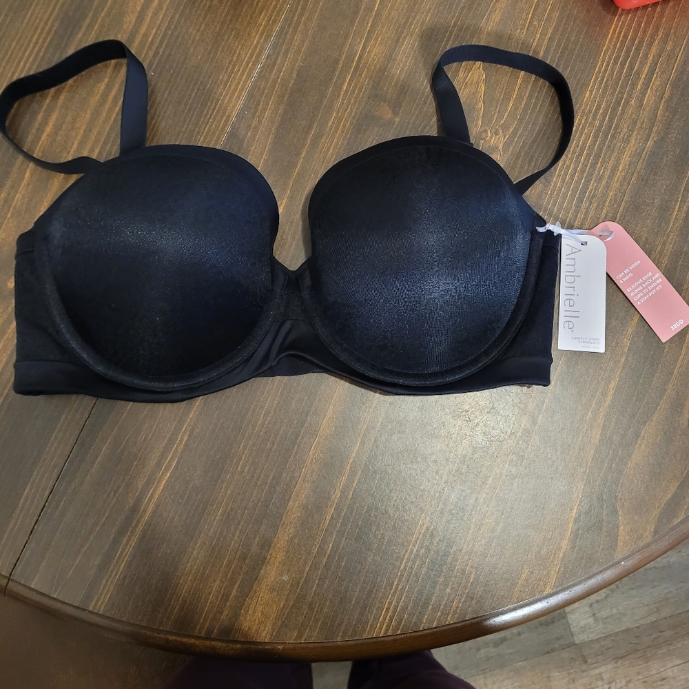 Ambrielle lightly lined strapless bra size 38dd